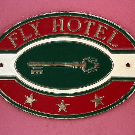Hotel Fly คาโซริอา ภายนอก รูปภาพ