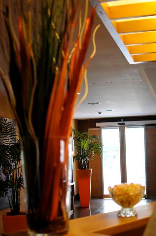 Hotel Fly คาโซริอา ภายนอก รูปภาพ