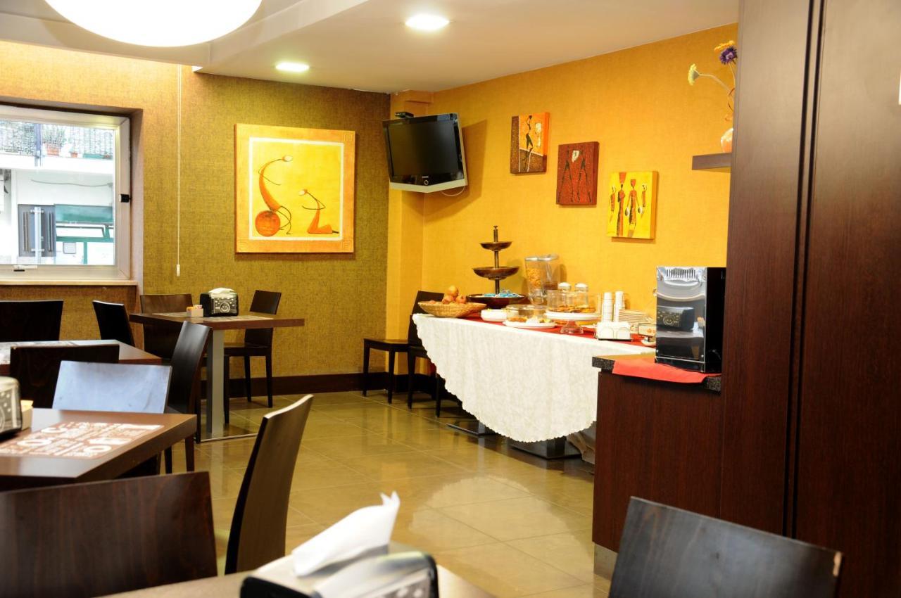 Hotel Fly คาโซริอา ภายนอก รูปภาพ