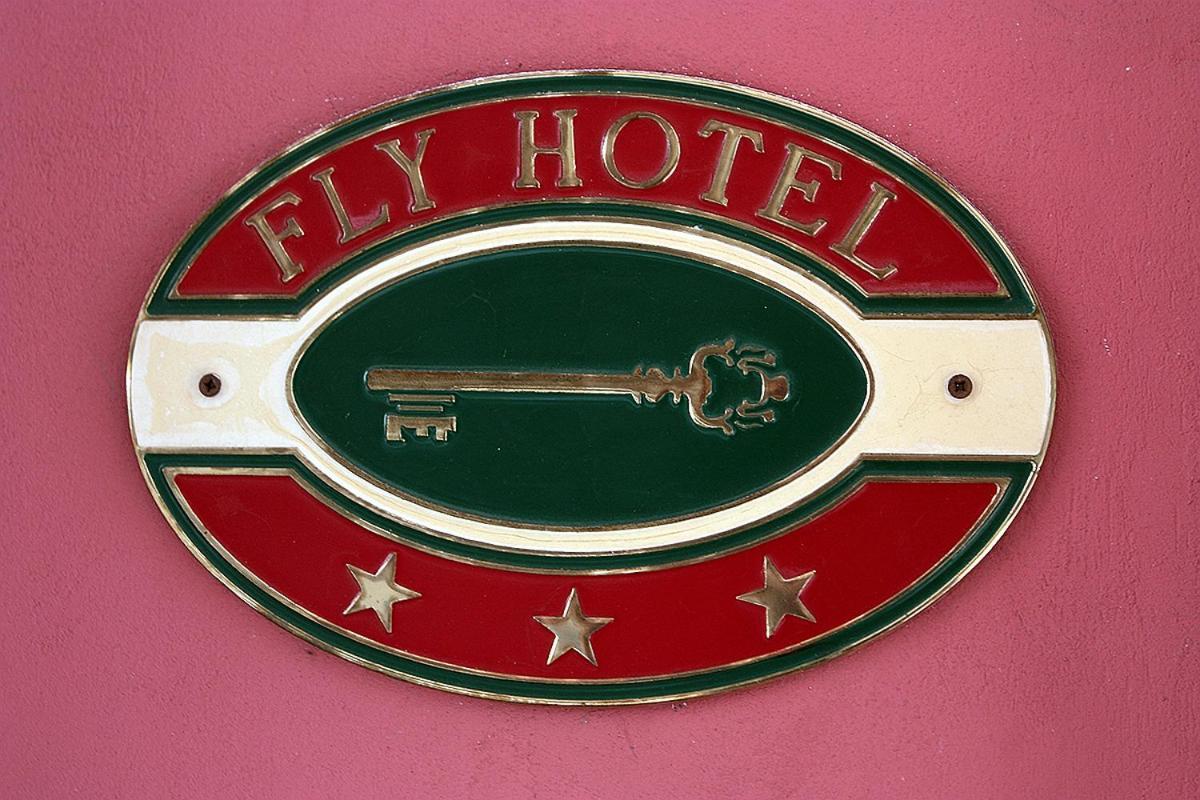 Hotel Fly คาโซริอา ภายนอก รูปภาพ