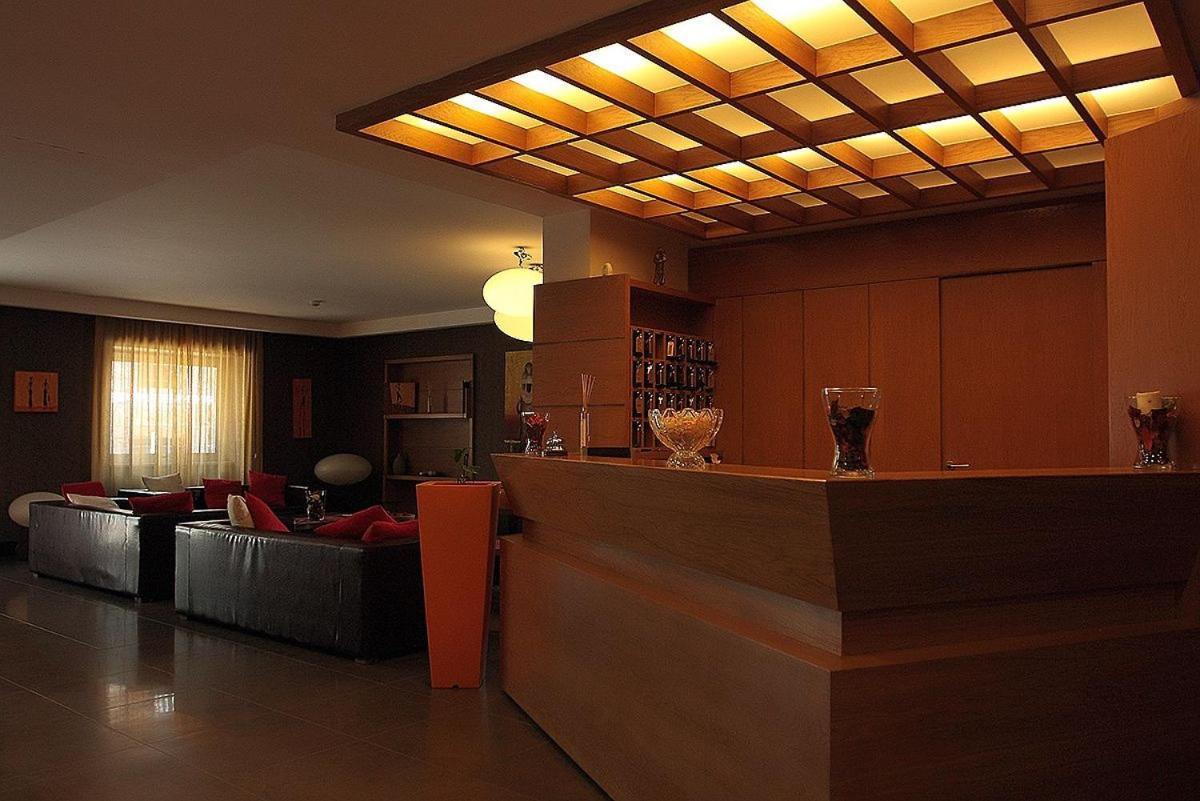 Hotel Fly คาโซริอา ภายนอก รูปภาพ